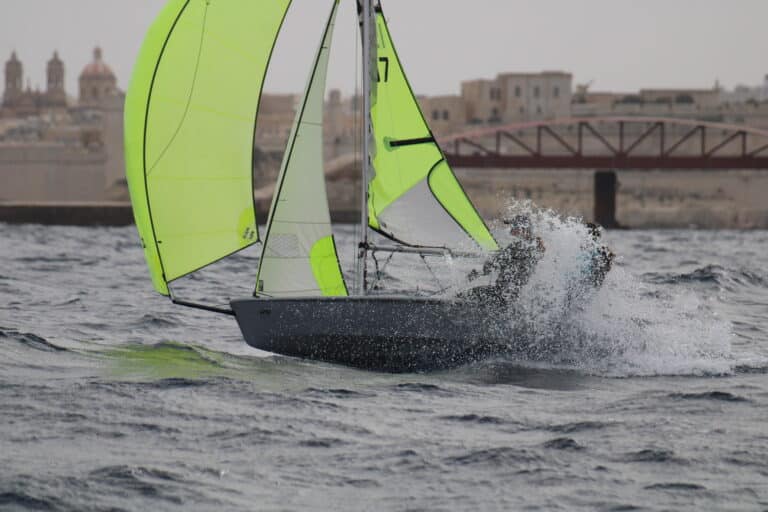 Spinnaker sailing